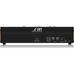 Behringer CAT analóg szintetizátor