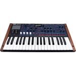 KORG multi/poly analóg modellező szintetizátor