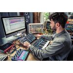 Novation Peak nyolcszólamú polifonikus szintetizátor