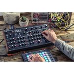 Novation Peak nyolcszólamú polifonikus szintetizátor