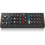 Behringer MODEL D analóg szintetizátor