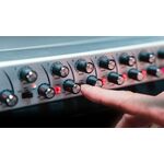 TASCAM SERIES 8p Dyna 8-csatornás mikrofon előerősítő/AD átalakító/kompresszor