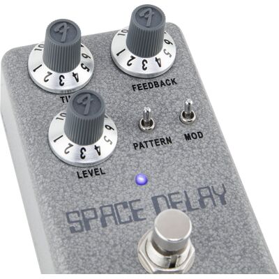 Fender Hammertone Space Delay effektpedál