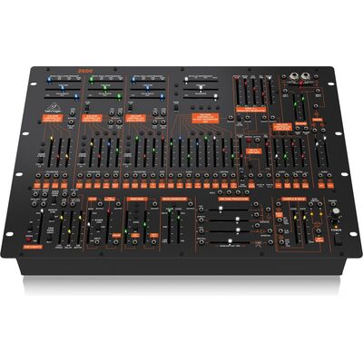 Behringer 2600 félmoduláris szintetizátor