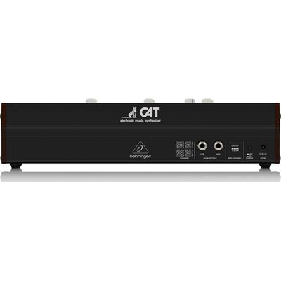 Behringer CAT analóg szintetizátor