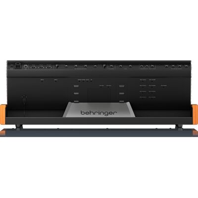 Behringer POLY D analóg szintetizátor