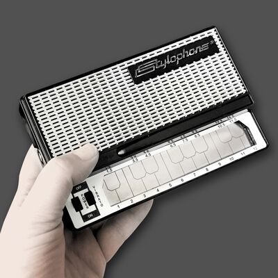 Dübreq Stylophone S-1 hordozható analóg szintetizátor