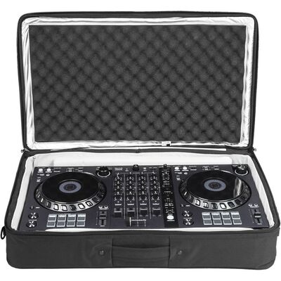 UDG U7102BL univerzális DJ kontroller tok