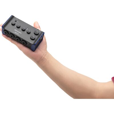 Zoom AMS-44 USB hangkártya