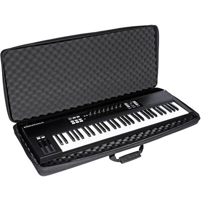 UDG U8307BL ​61 billentyűs kontroller könnyített tok