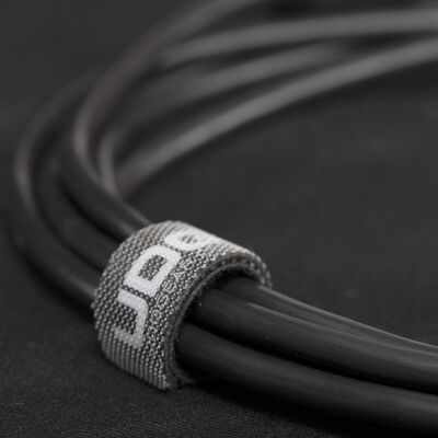 UDG Ultimate Audio Cable A-B Angled fekete 2 m USB kábel