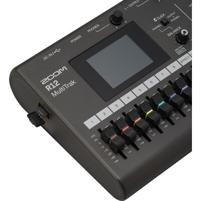 Zoom R12 MultiTrak soksávos hangfelvevő