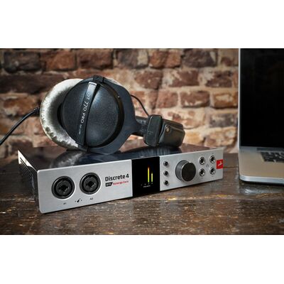 Antelope Audio Discrete 4 Pro Synergy Core Thunderbolt/USB hangkártya
