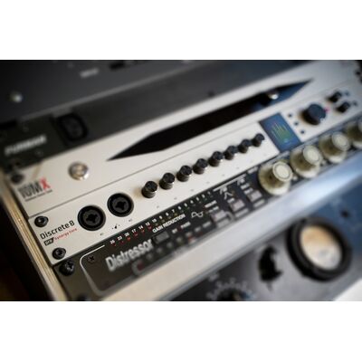 Antelope Audio Discrete 8 Pro Synergy Core Thunderbolt/USB hangkártya