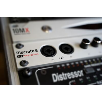 Antelope Audio Discrete 8 Pro Synergy Core Thunderbolt/USB hangkártya