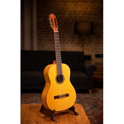 Ortega R170F flamenco gitár