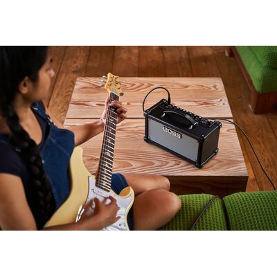 BOSS DUAL CUBE LX elektromos gitár kombó