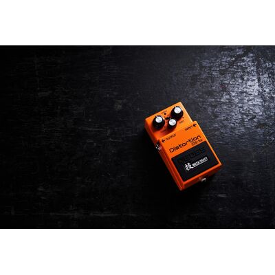 BOSS DS-1W Waza Craft Distortion effektpedál