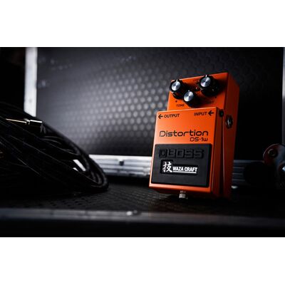 BOSS DS-1W Waza Craft Distortion effektpedál