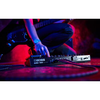 BOSS ME-90 gitár padló multieffekt