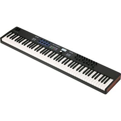 Arturia KeyLab Essential 88 mk3 Black USB MIDI kontroller billentyűzet