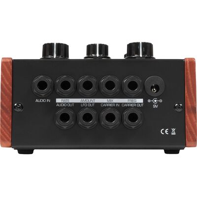 Warm Audio RingerBringer effektpedál