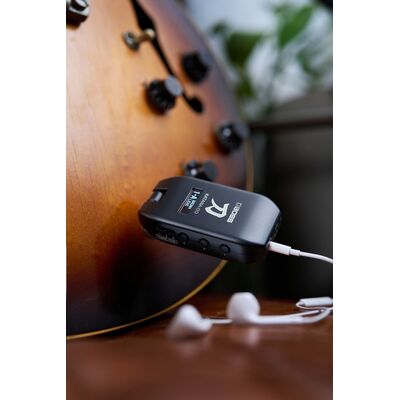 BOSS KATANA:GO személyi gitár/basszusgitár fejhallgató-erősítő