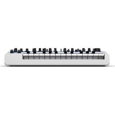 Novation Bass Station II Swifty Edition analóg szintetizátor
