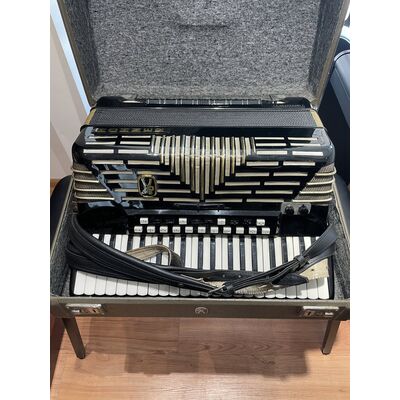 Használt Hohner Imperator V 120 harmonika