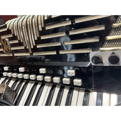 Használt Hohner Imperator V 120 harmonika