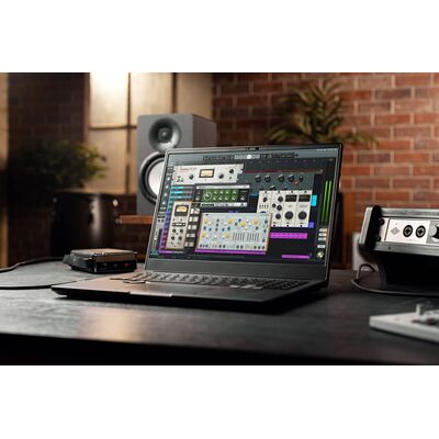 Universal Audio Volt 876 USB hangkártya