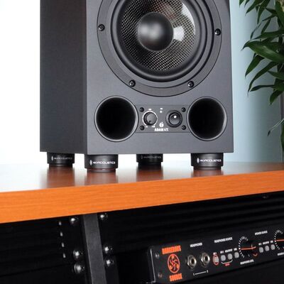 IsoAcoustics ISO-PUCK 76 rezgéselnyelő hangfalalátét szett