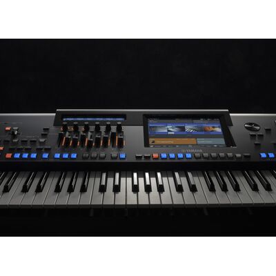 Yamaha Genos2 zenei munkaállomás + GNS-MS01 hangrendszer