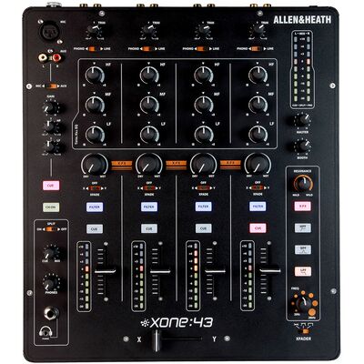 Allen & Heath Xone:43 DJ keverő