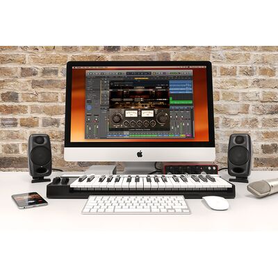 IK Multimedia iLoud Micro Monitor aktív kétutas stúdió monitor hangfalpár