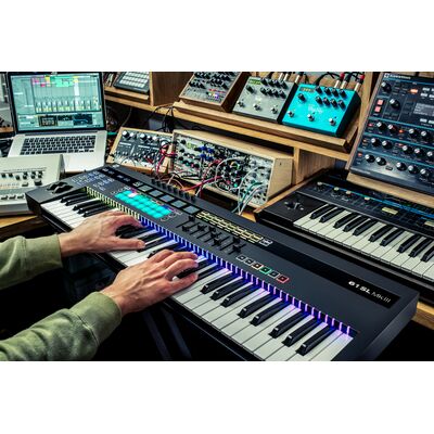 Novation 61SL MkIII USB MIDI kontroller billentyűzet