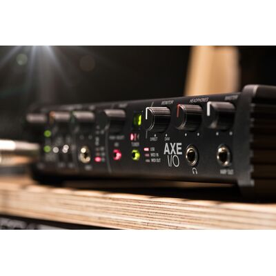 IK Multimedia AXE I/O USB hangkártya/gitár interfész