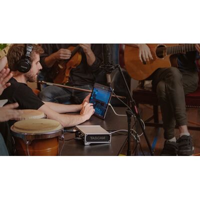TASCAM SERIES 102i USB hangkártya