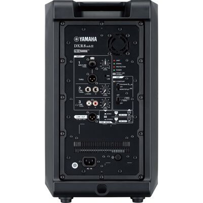 Yamaha DXR8mkII aktív hangfal hangosításhoz