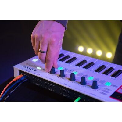 Arturia KeyStep Pro USB MIDI kontroller billentyűzet/szekvenszer