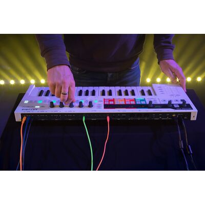Arturia KeyStep Pro USB MIDI kontroller billentyűzet/szekvenszer