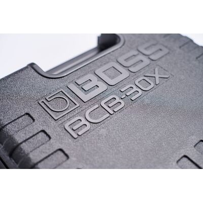 BOSS BCB-30X pedáltartó doboz