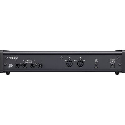 TASCAM US-4x4HR USB hangkártya
