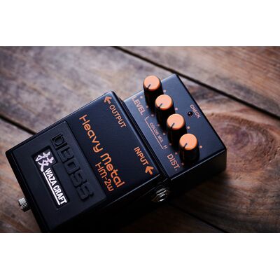 BOSS HM-2W Waza Craft Heavy Metal effektpedál