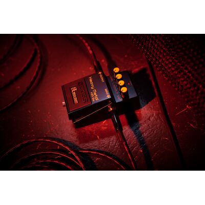 BOSS HM-2W Waza Craft Heavy Metal effektpedál