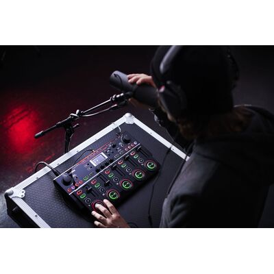 BOSS RC-505mkII Loop Station asztali looper/multieffekt