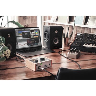 Universal Audio Volt 176 USB hangkártya