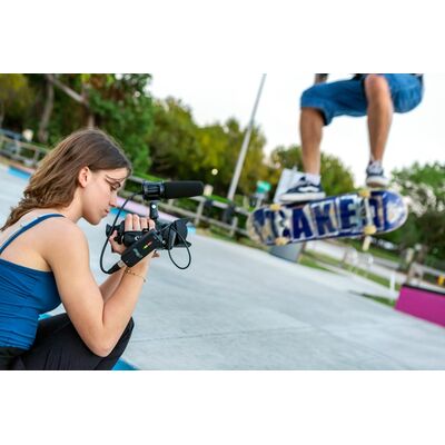 IK Multimedia iRig Pre 2 XLR mikrofon interfész iPhone/iPad/Android/DSLR kamera támogatással